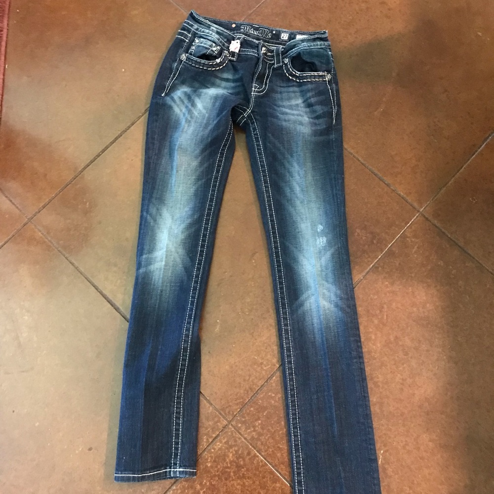 Miss Me Signature Rise straight jeans!